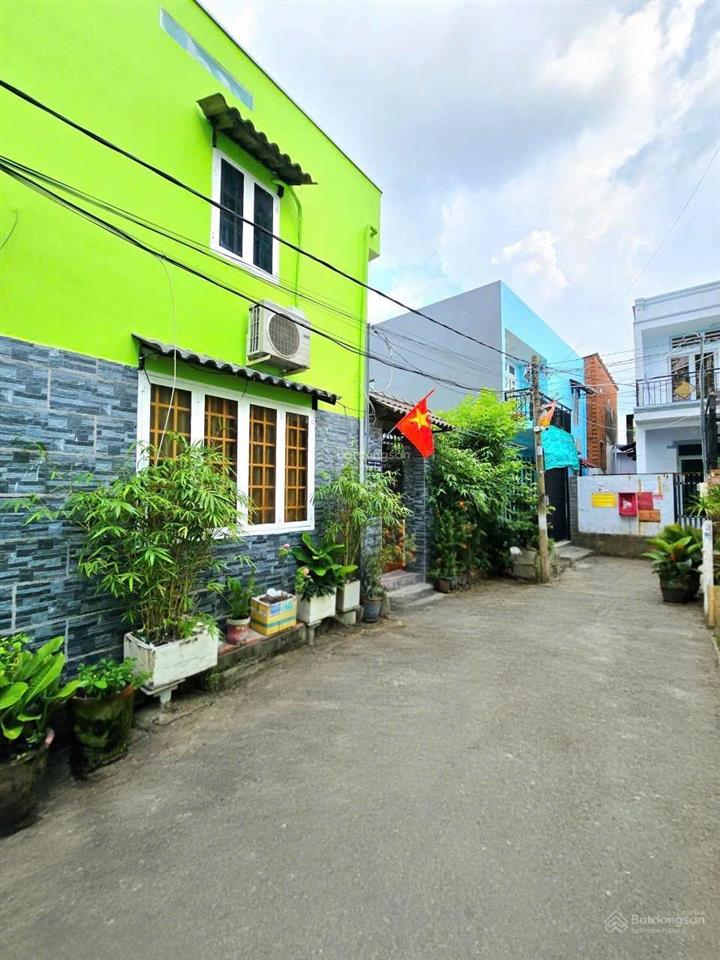 4,1 tỷ  nhà 70m ngang 10m  2 tầng  hẻm ô tô  lò lu, trường thạnh