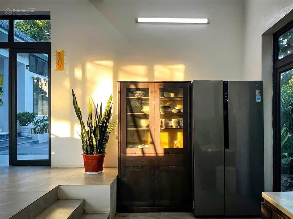 Cần sang nhượng khu nghỉ dưỡng đang kinh doanh tốt view đẹp, doanh thu ổn định
