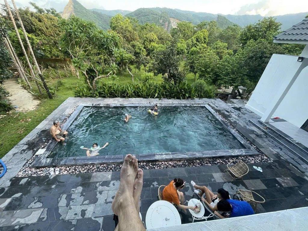 Cần sang nhượng khu nghỉ dưỡng đang kinh doanh tốt view đẹp, doanh thu ổn định