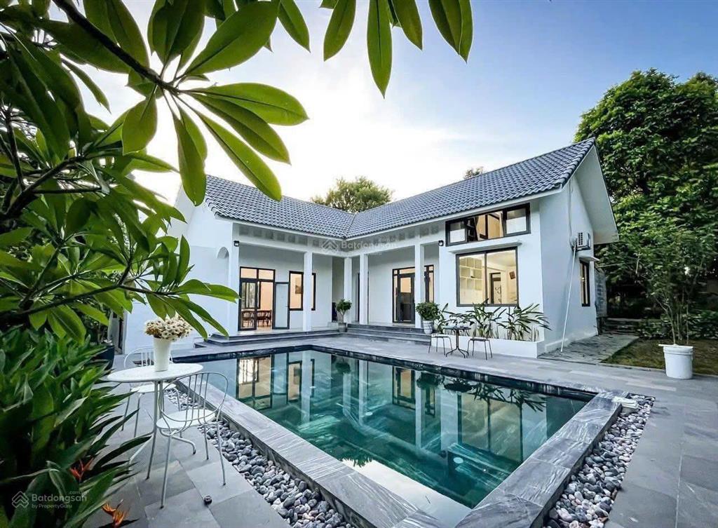 Cần sang nhượng khu nghỉ dưỡng đang kinh doanh tốt view đẹp, doanh thu ổn định