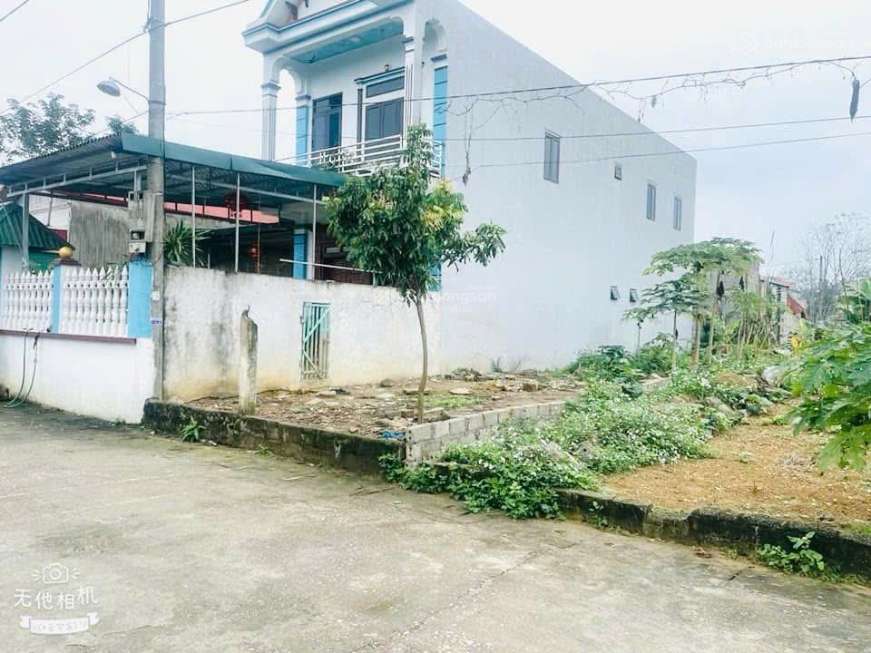 Bán 120m² đất tái định cư vị trí cực đẹp, ngay cạnh sân golf sky lake, 300 m ra đường hcm