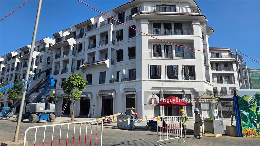 Bán gấp căn ad  63m2  17,5 tỷ bao phí  giá tốt nhất thị trường