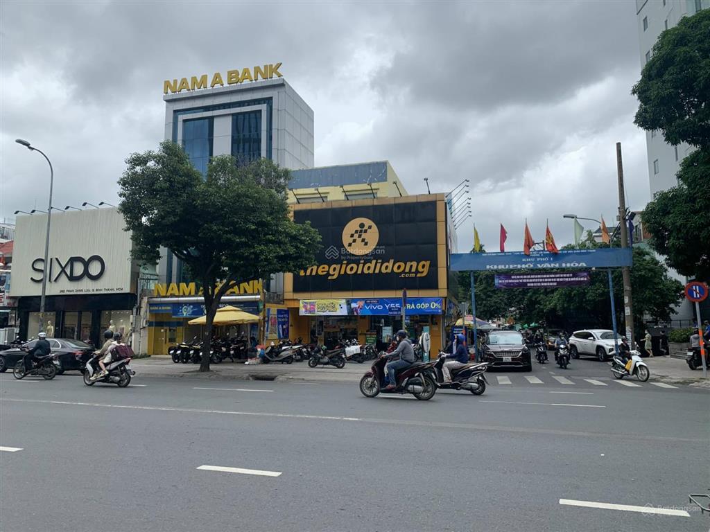 Cho thuê góc 2 mặt tiền 26 phan đăng lưu  nguyễn huy tưởng, bình thạnh dt 10x20m, trệt, 2 lầu