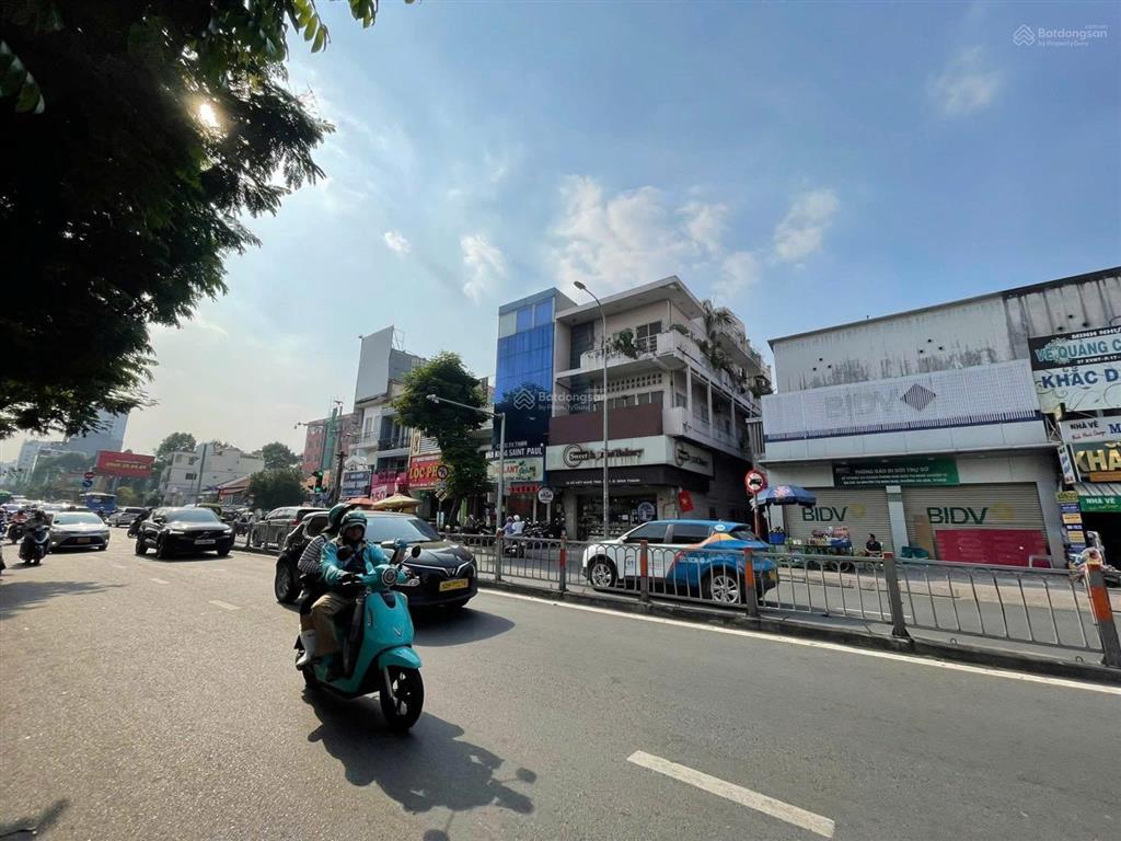 Nhà mặt tiền 200 xô viết nghệ tĩnh quận bình thạnh 10x20m 2 lầu