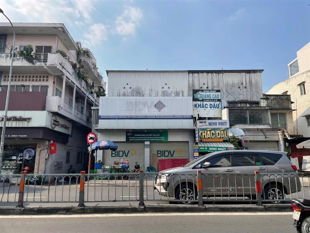 Nhà mặt tiền 200 xô viết nghệ tĩnh quận bình thạnh 10x20m 2 lầu