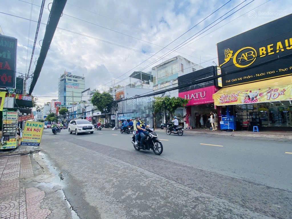 Mặt tiền 10m lê văn việt quận 9, gần vincom, ngã 4 thủ đức