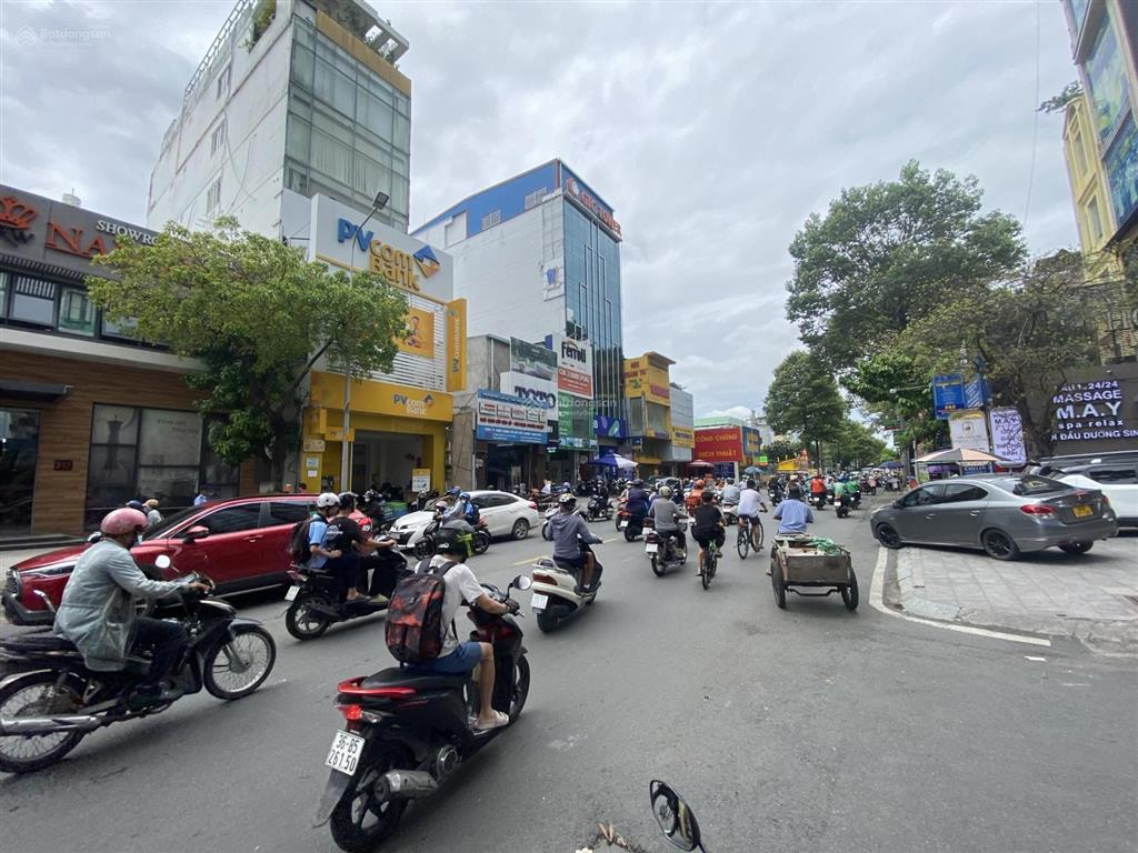Mặt tiền tô hiến thành phường hoà hưng, gần siêu thị go ngã 3 giao sư vạn hạnh