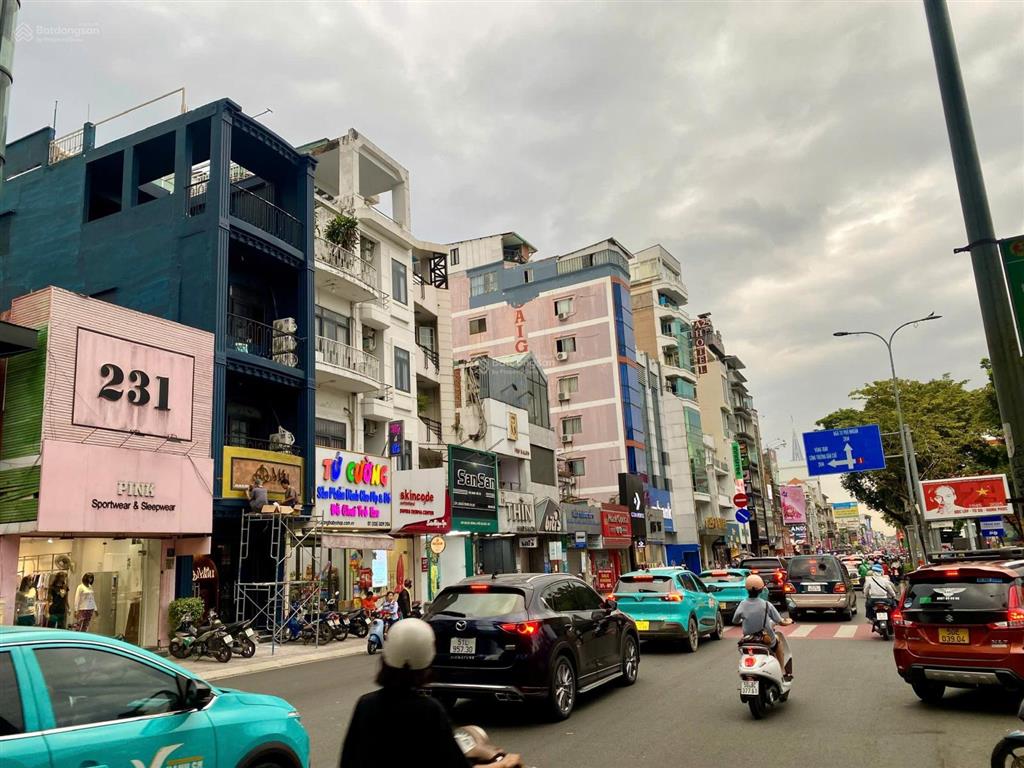 Building 10m mặt tiền hai bà trưng 1000m2  ngay công viên lê văn tám