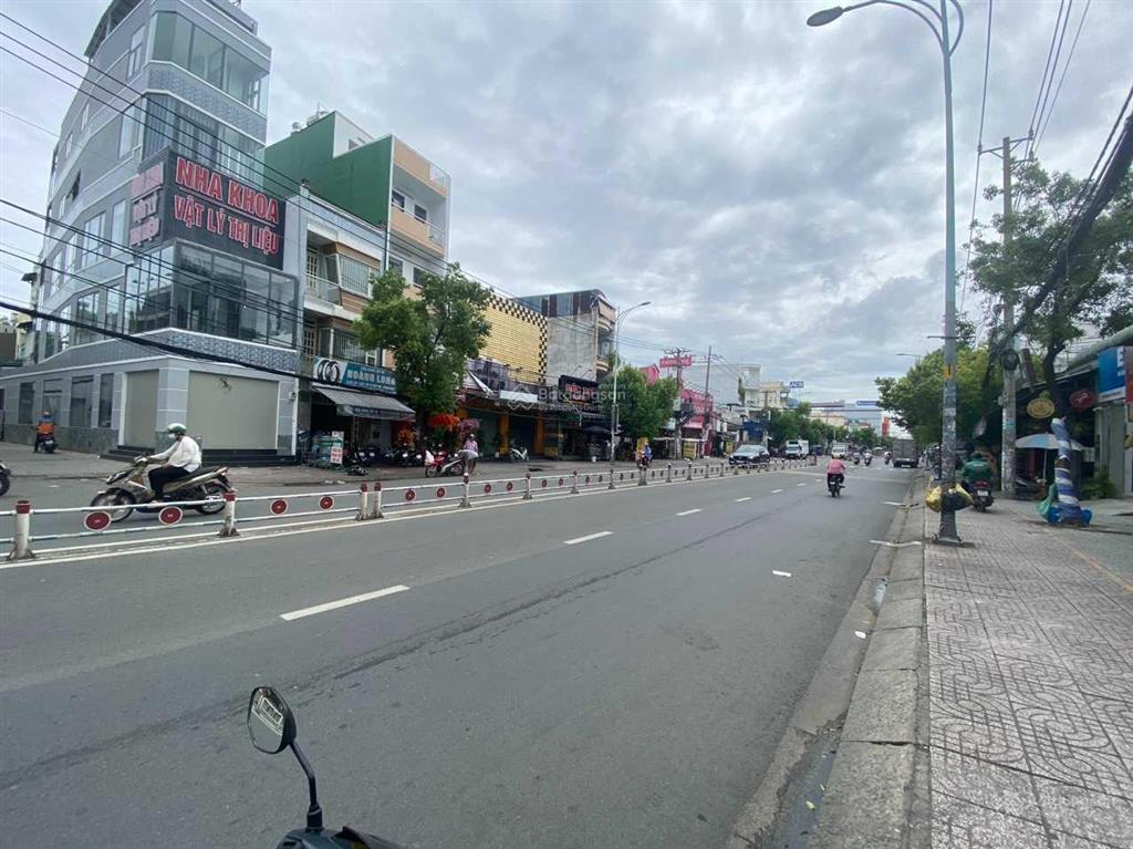 Nhà mặt tiền 218a lê văn quới, phường bình trị đông, khu vực sầm uất tập trung
