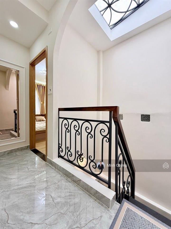 Bán nhà huỳnh văn bánh, phú nhuận, sát quận 3, 28m2, 3 tầng 3pn, hẻm xe hơi thông, chỉ 5.99tỷ tl