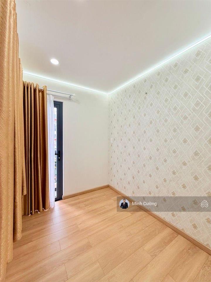 Bán nhà huỳnh văn bánh, phú nhuận, sát quận 3, 28m2, 3 tầng 3pn, hẻm xe hơi thông, chỉ 5.99tỷ tl