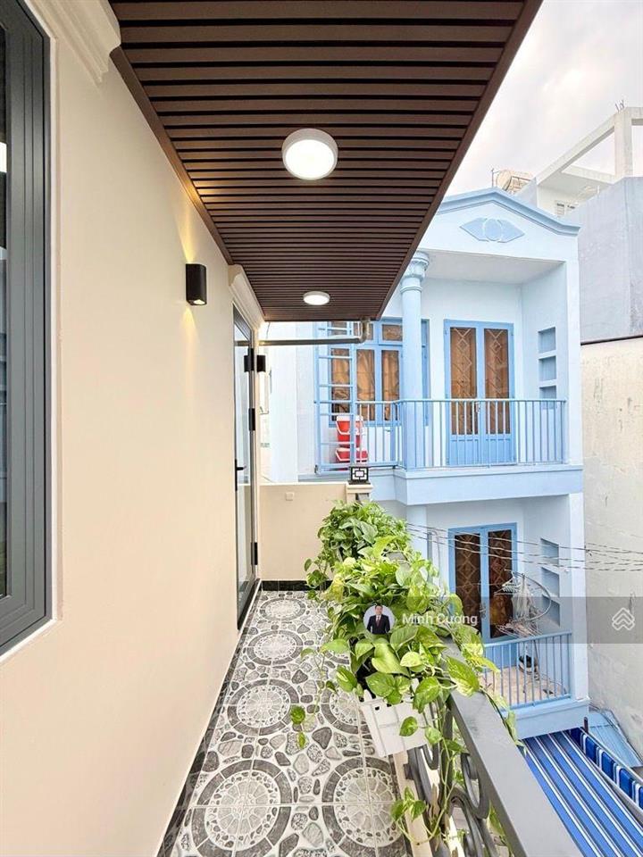 Bán nhà huỳnh văn bánh, phú nhuận, sát quận 3, 28m2, 3 tầng 3pn, hẻm xe hơi thông, chỉ 5.99tỷ tl