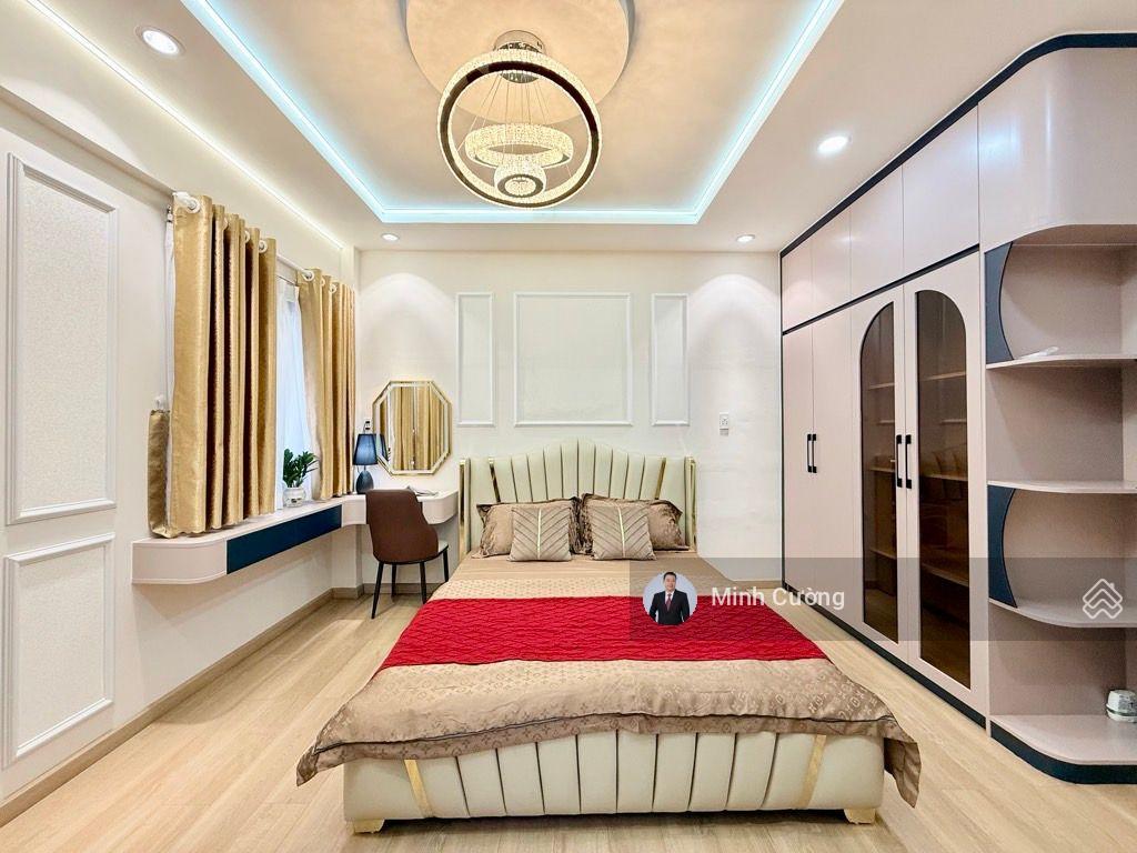 Bán nhà huỳnh văn bánh, phú nhuận, sát quận 3, 28m2, 3 tầng 3pn, hẻm xe hơi thông, chỉ 5.99tỷ tl
