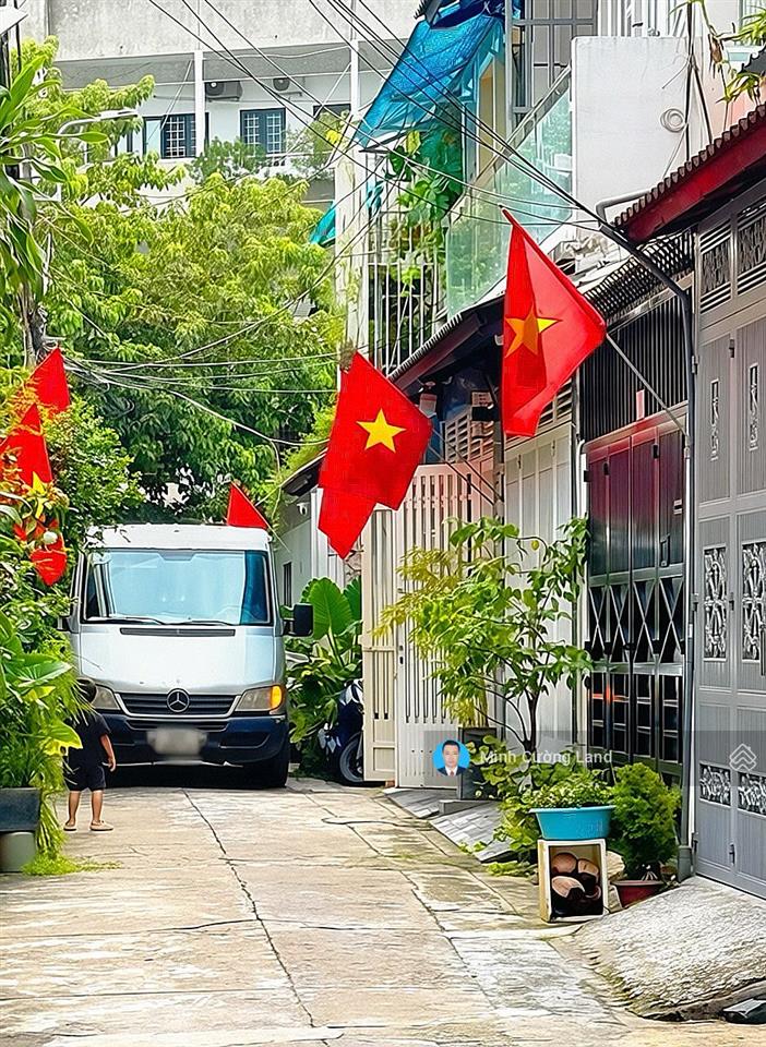 Chính chủ bán nhà lê tự tài, phú nhuận, cn 46m2 vuông vức, hxh 7 chỗ kd, 2 tầng btct  chỉ 6.9tỷ tl
