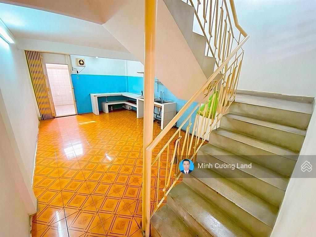 Chính chủ bán nhà lê tự tài, phú nhuận, cn 46m2 vuông vức, hxh 7 chỗ kd, 2 tầng btct  chỉ 6.9tỷ tl