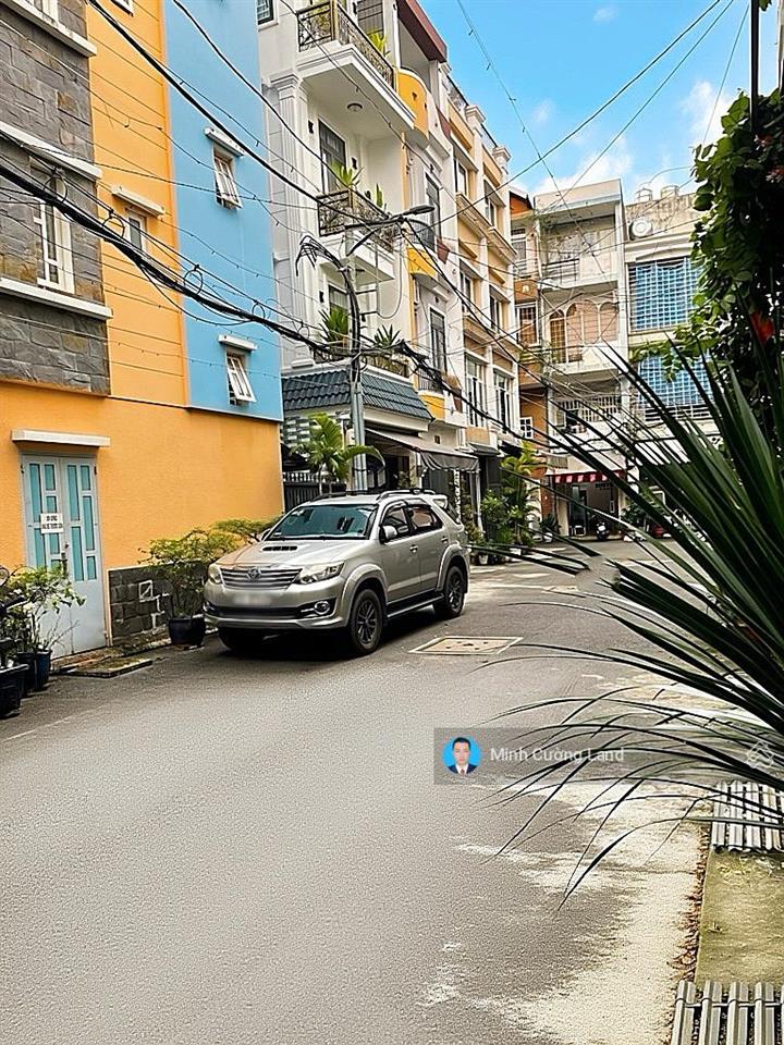 Chính chủ bán nhà hxh thông kd, huỳnh văn bánh, phú nhuận, 30m2, 2 tầng btct, sát mt  chỉ 6.4tỷ tl