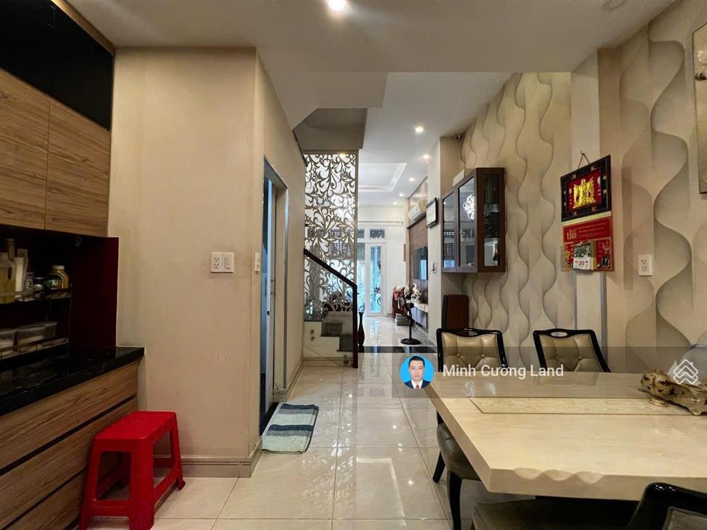 Bán nhà nguyễn xí, bình thạnh, 4x12m vuông vức, hxh 5m thông, 3 tầng btct 3pn, 0 lộ giới, 8.5tỷ tl
