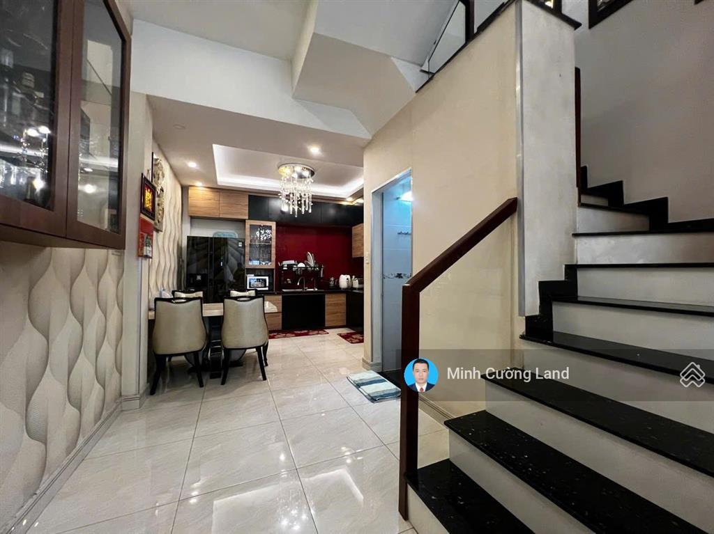 Bán nhà nguyễn xí, bình thạnh, 4x12m vuông vức, hxh 5m thông, 3 tầng btct 3pn, 0 lộ giới, 8.5tỷ tl