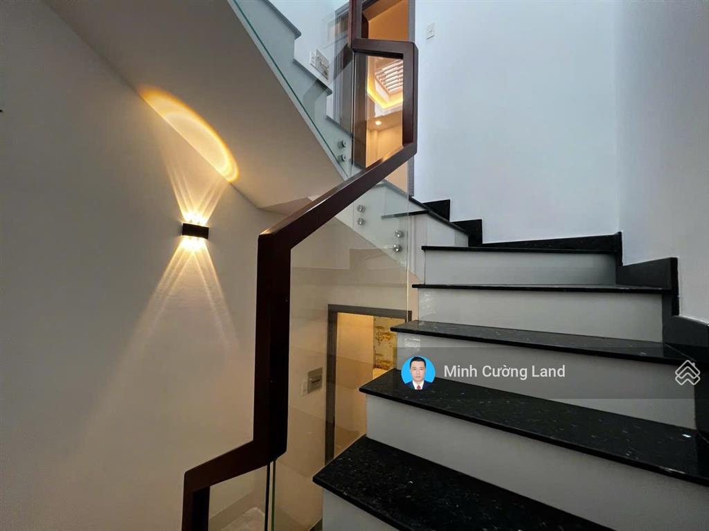 Bán nhà nguyễn xí, bình thạnh, 4x12m vuông vức, hxh 5m thông, 3 tầng btct 3pn, 0 lộ giới, 8.5tỷ tl