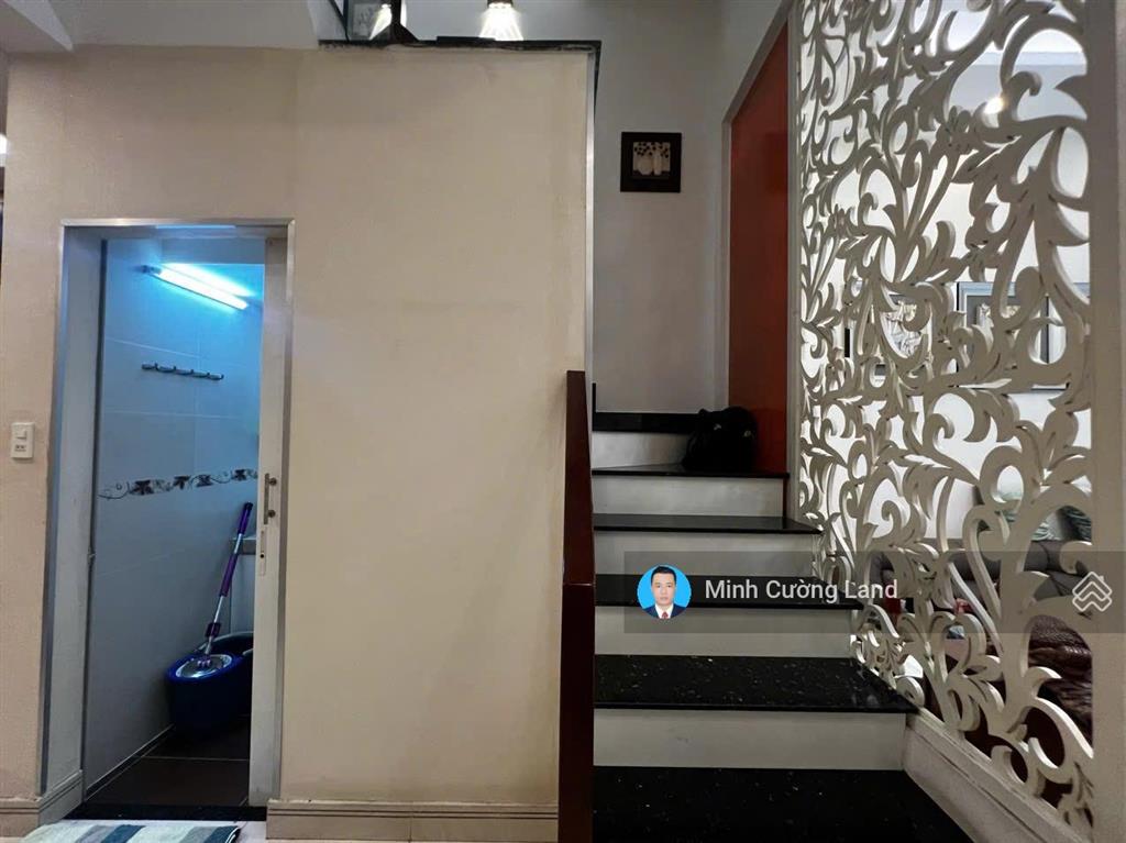 Bán nhà nguyễn xí, bình thạnh, 4x12m vuông vức, hxh 5m thông, 3 tầng btct 3pn, 0 lộ giới, 8.5tỷ tl