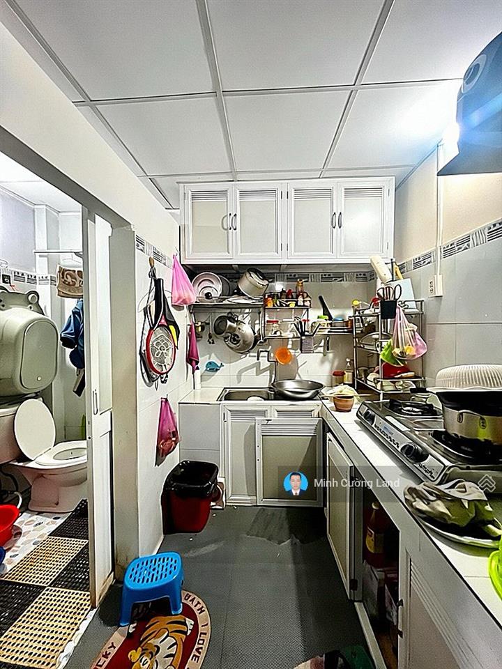 Bán nhà âu cơ, sát chợ trần văn quang, 37m2, 2 tầng btct, cách hẻm xe hơi 15m, cho thuê 6tr/tháng