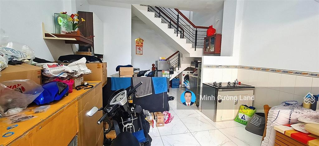 Bán nhà cô giang, phú nhuận, 4.5x10m vuông vức, cách mặt tiền 1 căn, 3 tầng btct, chỉ 6.75tỷ tl
