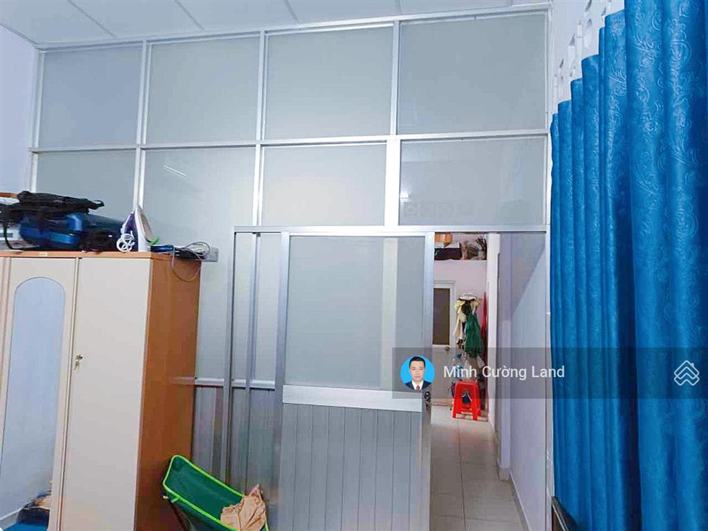 Bán nhà lê văn sỹ, gần chợ trần hữu trang, 3.6x10m, hẻm xe hơi thông, 2 tầng btct 2pn, chỉ 5.2tỷ tl