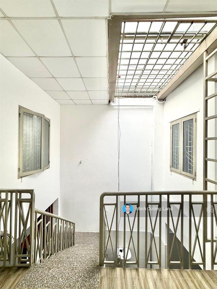Bán nhà nguyễn kiệm, gần ngã 4 phú nhuận, 4.7x20m, hxh sát mặt tiền, 2 tầng btct 3pn, chỉ 12tỷ tl
