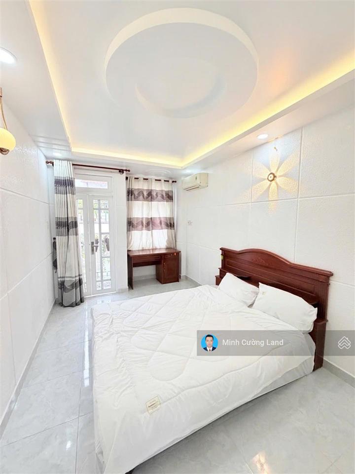 Bán nhà khu vip phố ẩm thực phan xích long, 34m2, 5 tầng btct 4pn, hẻm 3m thông sát mặt tiền