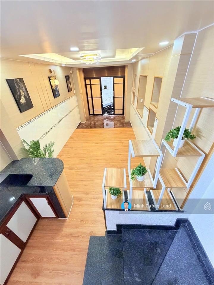 Bán nhà khu vip phố ẩm thực phan xích long, 34m2, 5 tầng btct 4pn, hẻm 3m thông sát mặt tiền