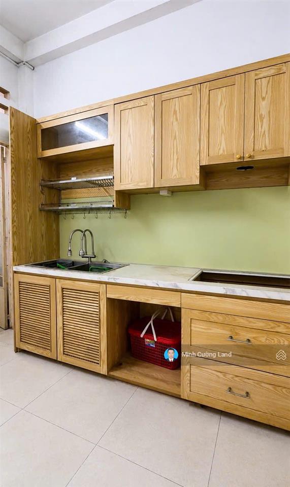 Bán nhà nguyễn tuân, cách mt phạm văn đồng 20m, 4.1x17m, 2 tầng btct, hxh 6m thông, chỉ 9.8tỷ tl