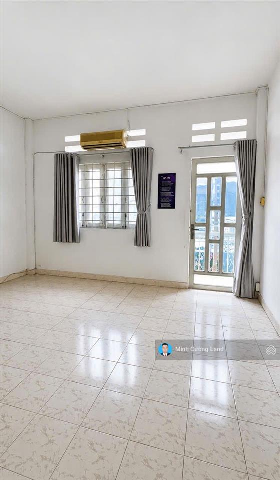 Bán nhà nguyễn tuân, cách mt phạm văn đồng 20m, 4.1x17m, 2 tầng btct, hxh 6m thông, chỉ 9.8tỷ tl