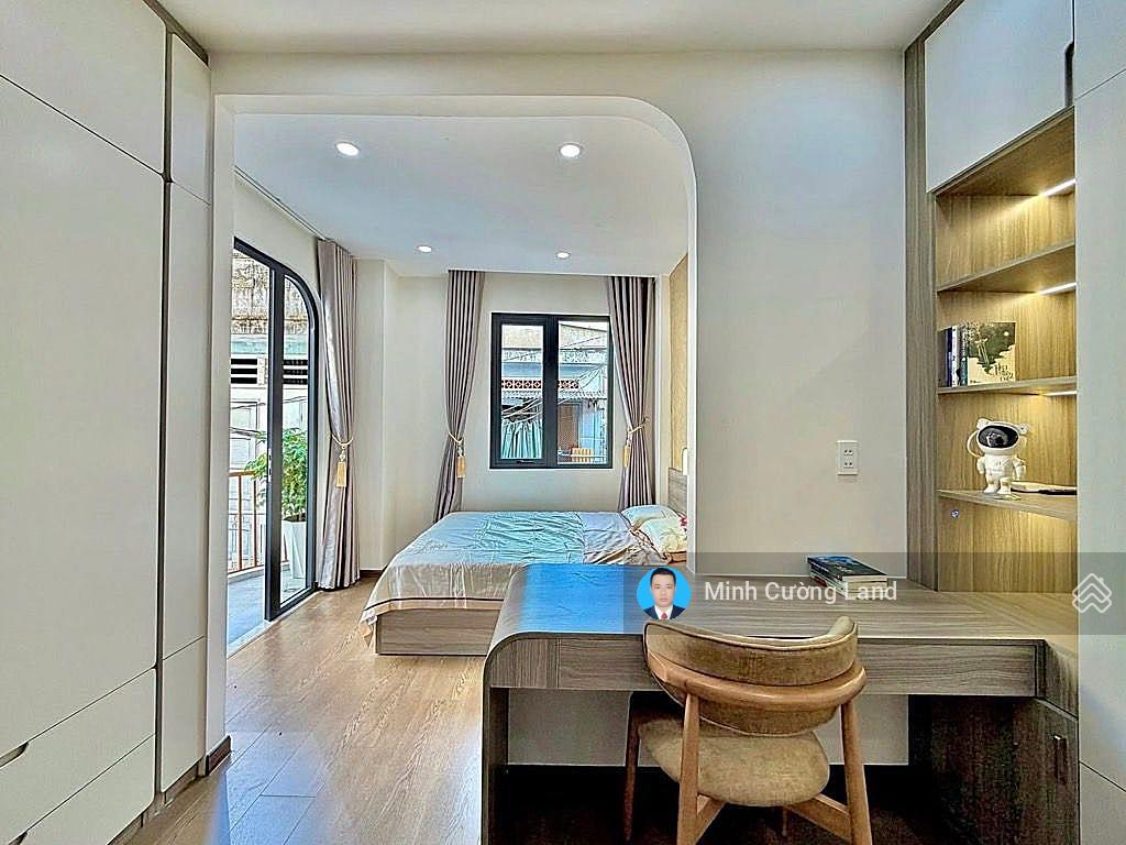 Siêu phẩm lê quang định, gần chợ bà chiểu, 32m2, 3 tầng btct, hẻm 3m thông cách mặt tiền 1 căn