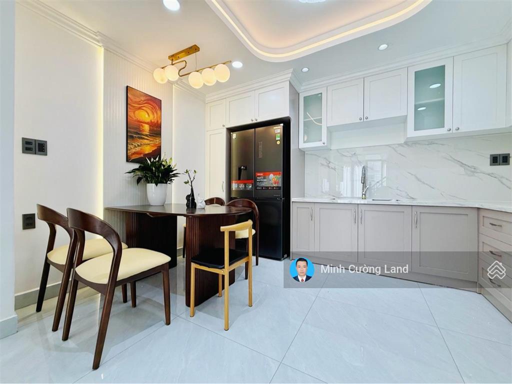 Siêu phẩm cư xá phan đăng lưu, gần chợ bà chiểu, 4x11m, hxh 7 chỗ, 4 tầng btct 5pn, chỉ 10.7tỷ tl
