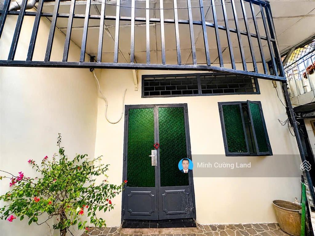 Bán nhà cấp 4 có 2pn, phạm văn đồng, ngay cv gia định, 46m2, sát mặt tiền, chỉ 3.45tỷ tl