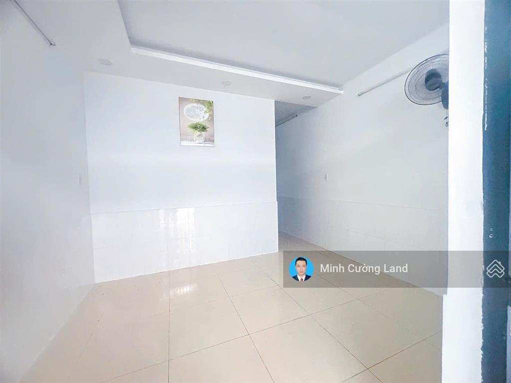 Bán nhà cấp 4 có 2pn, phạm văn đồng, ngay cv gia định, 46m2, sát mặt tiền, chỉ 3.45tỷ tl