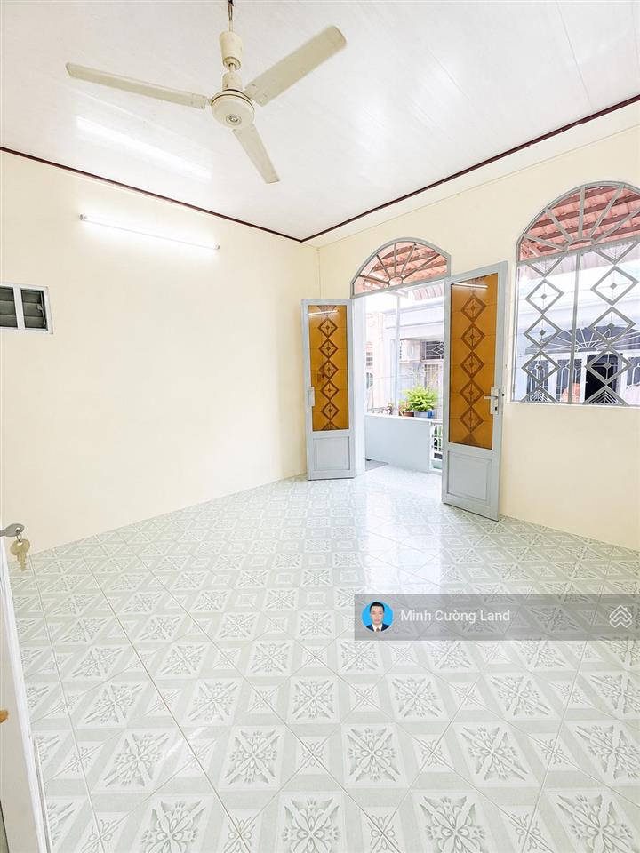 Chính chủ bán nhà trương đăng quế, sát chợ cây quéo, 4.1x11m, 2 tầng 3pn, cách hxh 15m, 5.5tỷ tl
