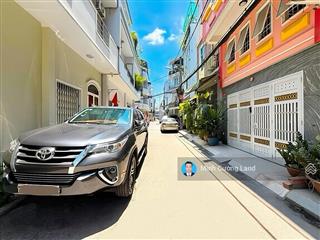 Bán nhà phan văn trị, ngay emart, 5x12m vuông vức, 3 tầng btct, hxt 7m kinh doanh sát mt, 11.7tỷ tl