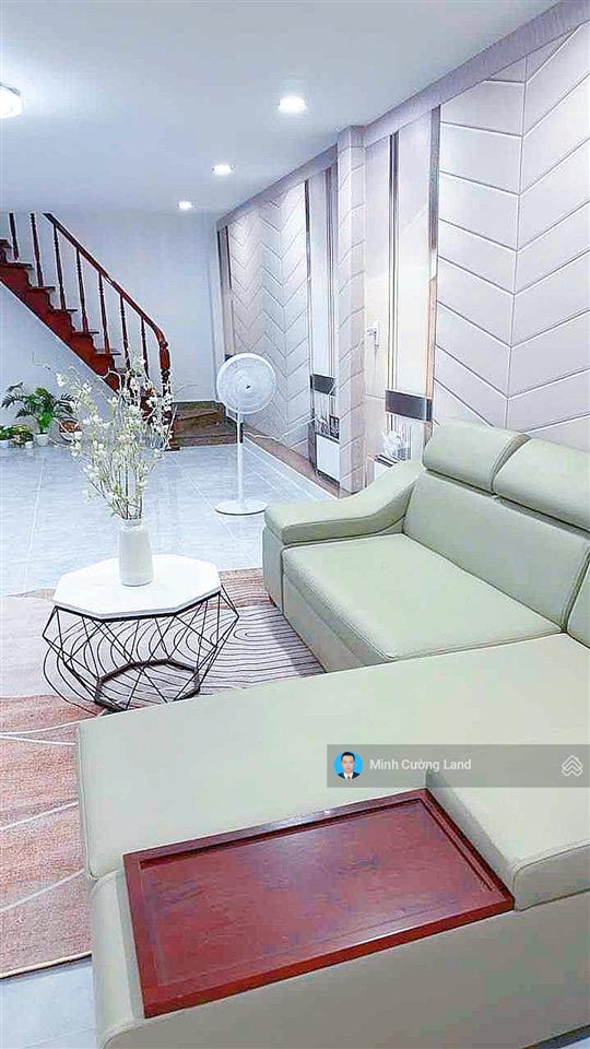 Bán nhà đẹp nguyễn xí, sát phạm văn đồng, 5.2x15m, 2 tầng 3pn, cách 1 căn ra mặt tiền, chỉ 9.3tỷ tl