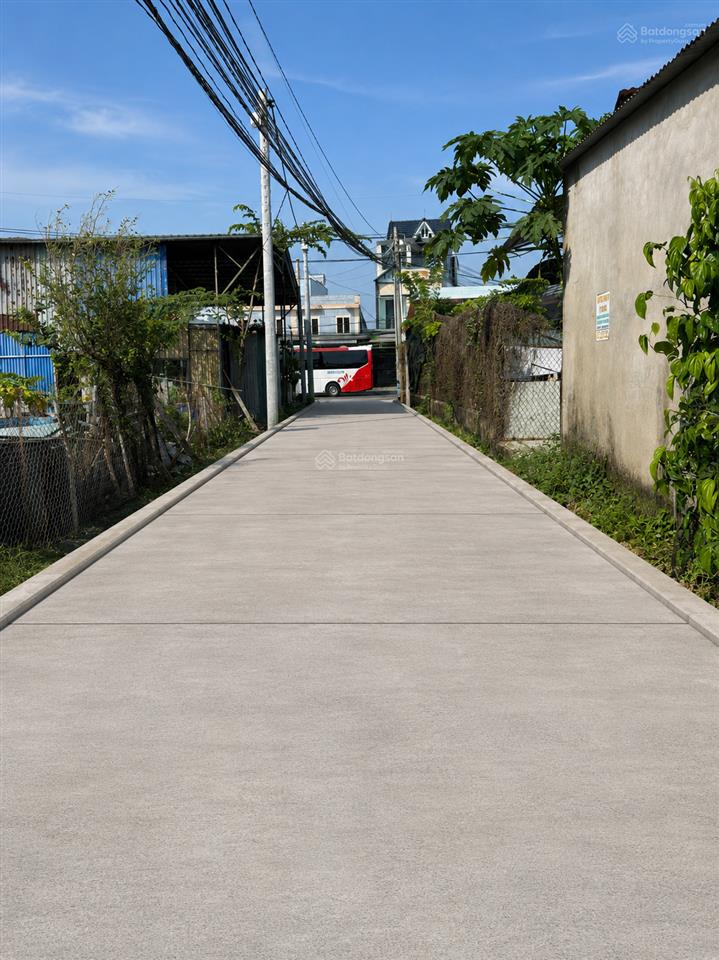 Gia đình cần tiền, cần bán gấp lô đất vị trí ngay khu dân cư bắc thần vĩnh thanh. giá chỉ 1ty350tr