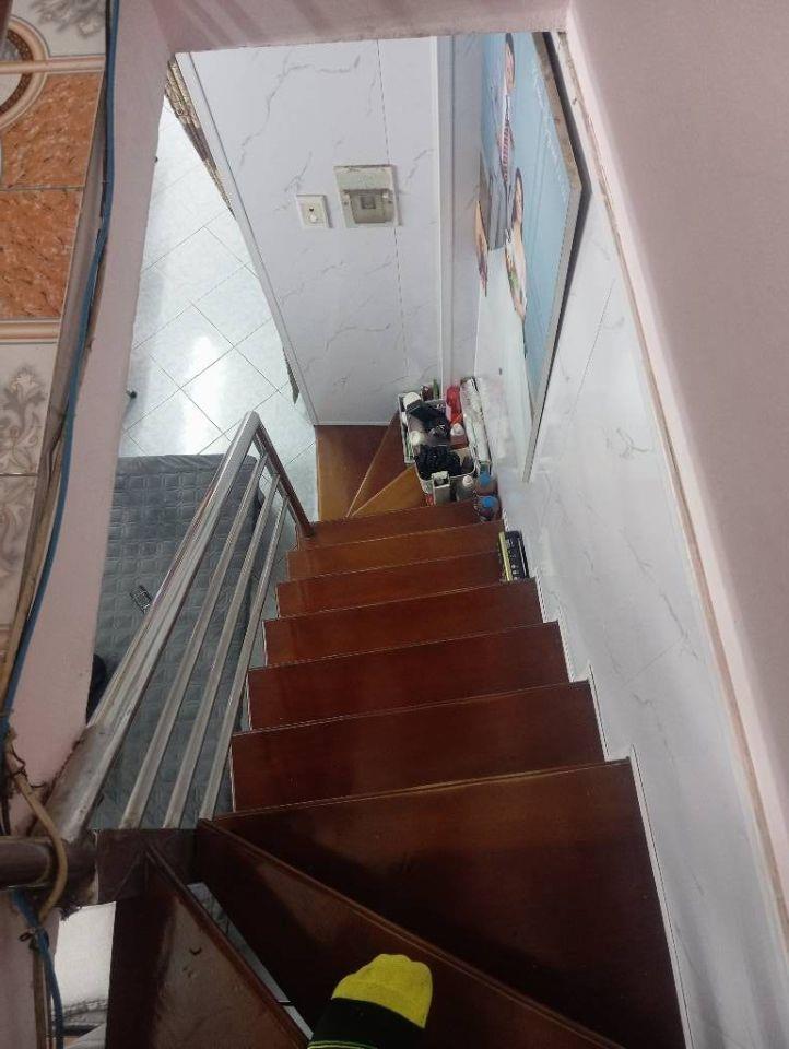 MẶT NGÕ Hàng Bún Ô TÔ ĐỖ CỬA – 3 tầng 18m chỉ 3.7 tỷ - SÂN RỘNG TRƯỚC NHÀ, KINH DOANH TỐT