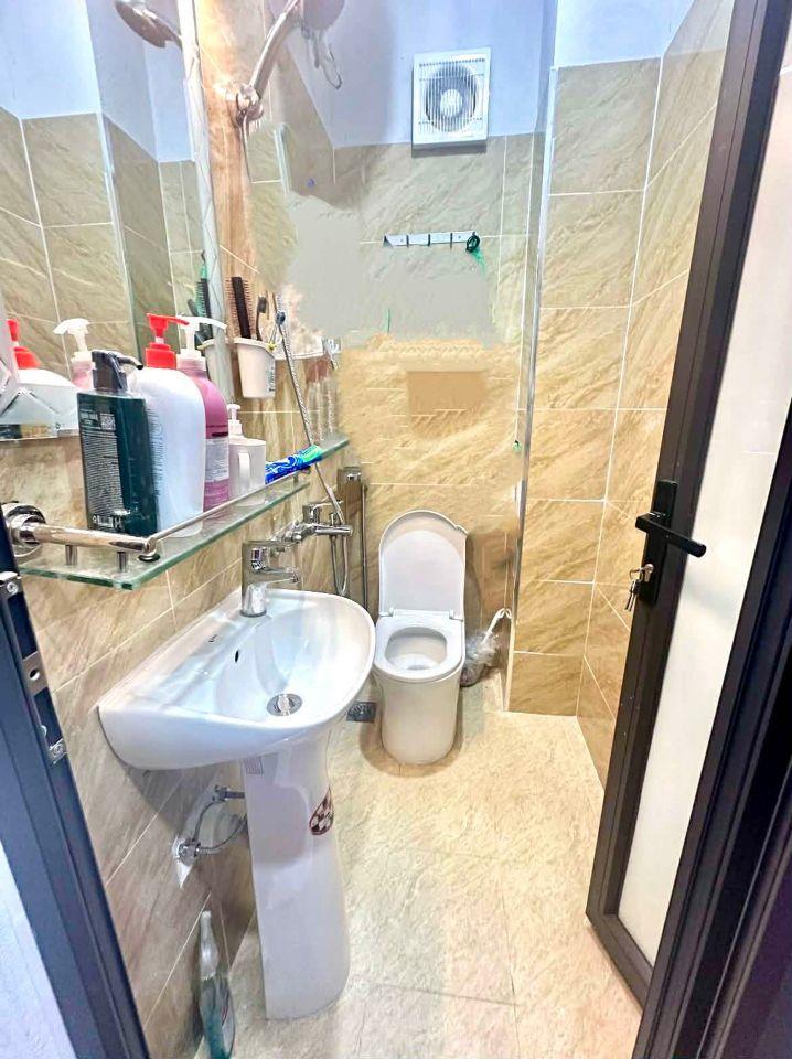 5 tầng 20m ĐẸP Ở NGAY từ Trần Quý Cáp ra Ngô Sỹ Liên_4.3 tỷ - NGÕ THÔNG, NHÀ THOÁNG, SĐCC