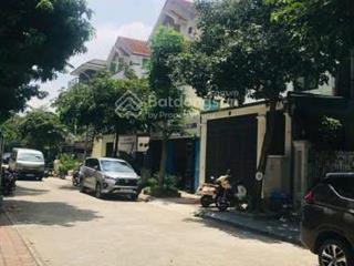 Cần bán bt trung văn intracom, tố hữu, dt 145m2 x 4t, mt 6,2m. giá 28 tỷ.  0964 769 ***