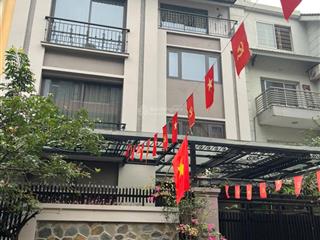 Cần bán bt trung văn hancic,tố hữu, dt 105mx 4t,mt 9m. giá 35,5 tỷ.  0964 769 ***