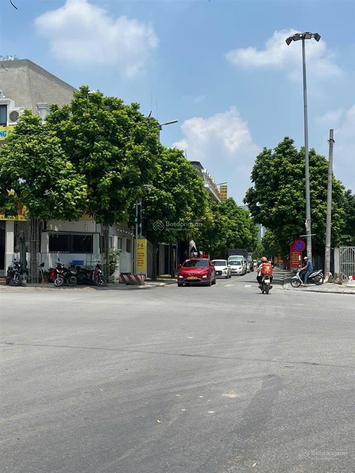 Bán mặt phố sát lê quang đạo kéo dài. dt 254m2 x 4t. mt 25m. sđcc. giá 62 tỷ.  0964 769 ***