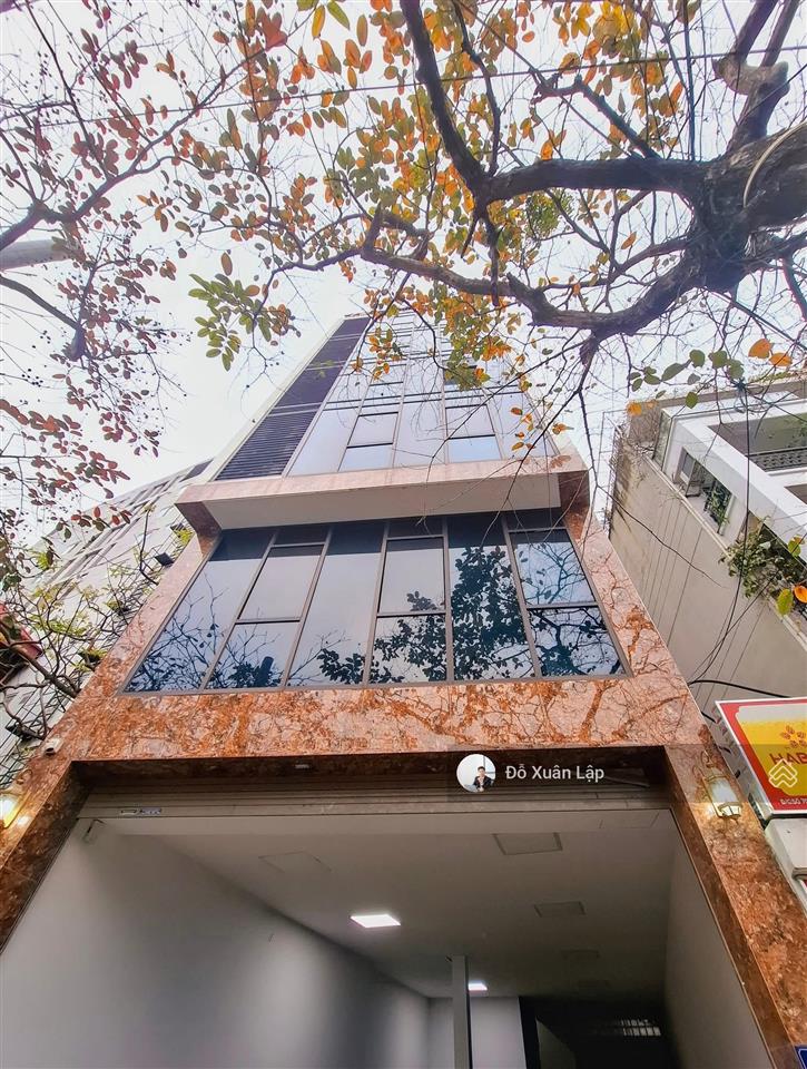 Bán nhà phố trung hoà, xuân quỳnh, thang máy, đường 3 ôtô tránh, vỉa hè, gần cv yên hoà. dt 82m2*5t