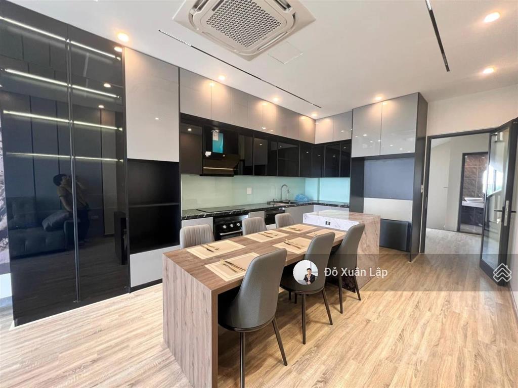 Bán nhà phân lô ngõ 106 hoàng quốc việt, nghĩa đô, ô tô tránh, thang máy, gần phố. dt 70m2*5t