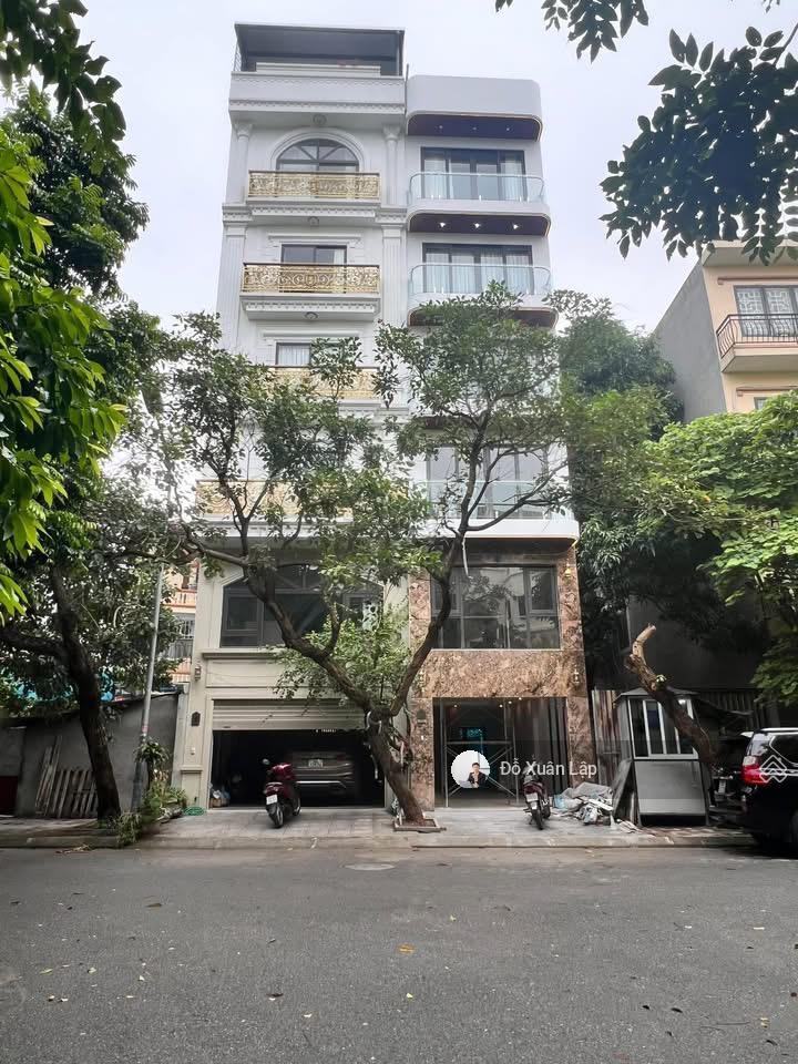 Bán nhà phân lô ngõ 106 hoàng quốc việt, nghĩa đô, ô tô tránh, thang máy, gần phố. dt 70m2*5t