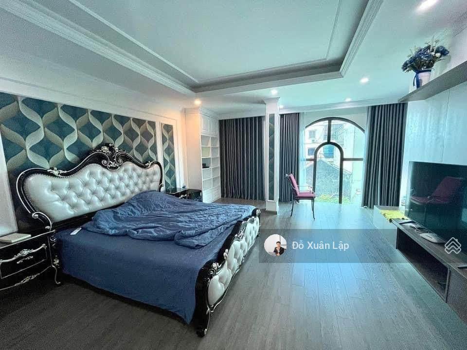 Bán nhà ngõ 61 phạm tuấn tài, 2 ô tô tránh, ô chờ thang máy, gần phố. dt 61m2*5t, giá 20 tỷ
