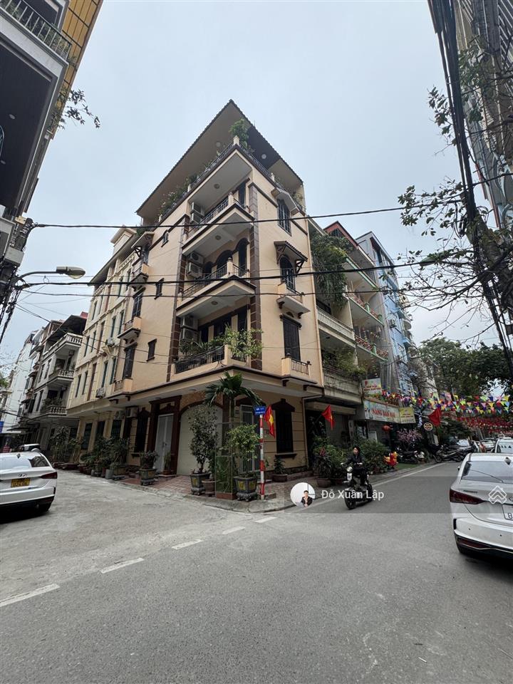 Bán nhà phố phạm tuấn tài  hoàng quốc việt, 2 ô tô tránh, ngõ thông, vỉa hè. dt 68m2 giá 16.8 tỷ
